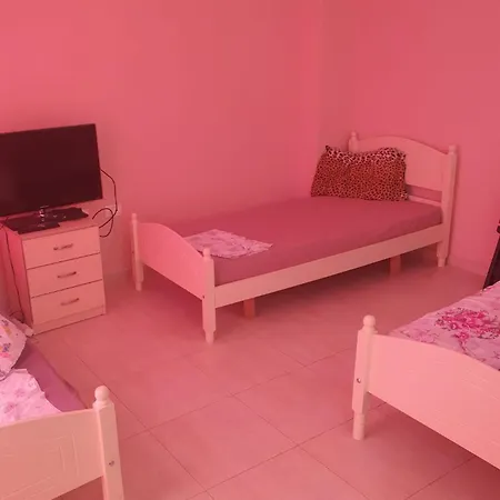 Apartamento Shengjin *